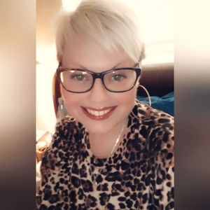 Meet your Posher, Candice